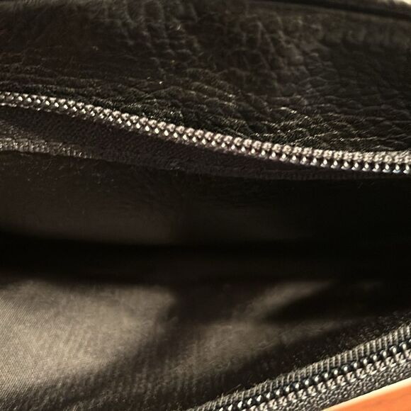 Hunting World Black Leather Crossbody Bag - Picture 12 of 14